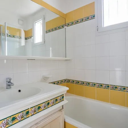 Apartament Aux Restanques Du Golfe De St Tropez - Maeva - 4 Personnes 1 Climatise Terrasse Vue Mae-4506 *